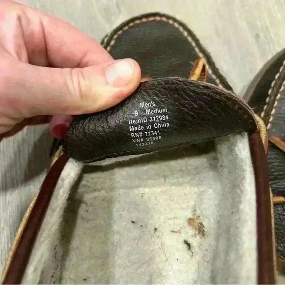 L.L. Bean Men’s Brown Leather Slip On Flannel Lined Handsewn Slippers - Picture 3 of 6